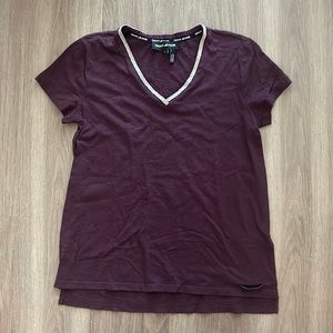 DKNY Jeans 100% Cotton V Neck Tee - Size S - Maroon w/Detail